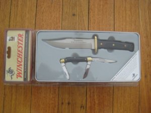 Winchester Model 70 Limited Edition Bowie & Lockback Knife Set