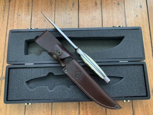 Puma Knife: 2008 Puma Rare German Cougar Stag Antler Knife in Original Wooden Box