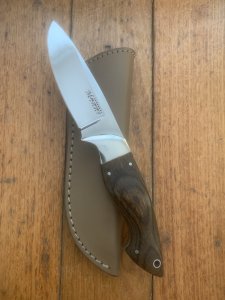 MAFFI SYDNEY AUSTRALIA *Oak Laminate Handled Fixed Blade Knife With Sheath