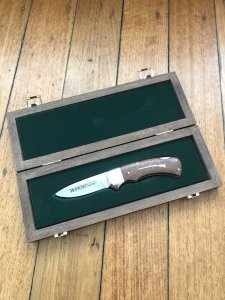 Puma Knife: Puma Original Winchester 1894 Rifle 4 Star Folding Lock Blade Knife with Wooden Presentation Box 1 of 1894