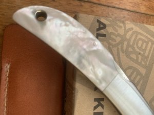 Al Mar Japan E1002P HAWK White Pearl Gentlemen's Knife in original Pouch and Box