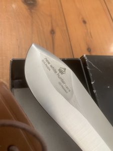 Puma Knife: Puma Rare Original 2002 New Hunter Model 118375 in original sheath and box.