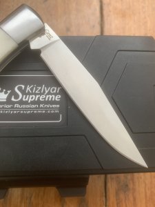 Kizlyar Knife: Russian Kizlyar Supreme Model AUS-8 GENT Folding Knife with  Handle and Box