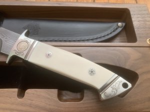 Puma Knife: Special Edition Damascus Defender with Elforyn Handle in Display Box 0/50