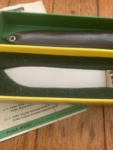Puma Knife: Puma 1974 FAHRTENMESSER Stag in Original Sheath and Plastic Box with Tag
