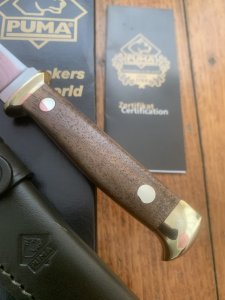 Puma Knife: Puma Jagdnicker nach Frevert 3587 Knife with Walnut Wood Handle