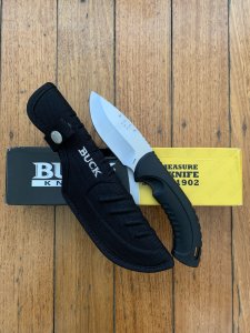 Buck Knife: Buck Small Omni Hunter Fixed Blade Knife