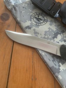 Kizlyar Knife: Kizlyar D2 Original ENZO Silver Straight Blade with G10 Handle
