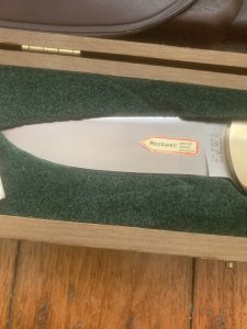 Puma Knife: Puma Original 1986 4 Star Fixed Blade Knife with Walnut Handle in Original Wooden Box #20861