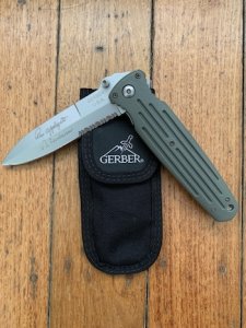 GERBER USA FAIRBAIRN/APPLEGATE 'COMBAT' Folder in Pouch