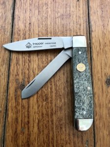 Puma Knife: Puma Trapper Lockback Knife with Green Smooth Bone Handle