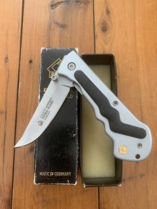 Puma Knife: Puma 230400 FLASH Brushed Silver Black Rubber Linerlock Folding Knife