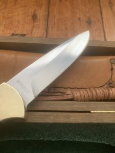Puma Knife: Puma Original 1980's-90's 4 Star Fixed Blade Knife with Black Micarta Handle-Tan Sheath in Original Wooden Box