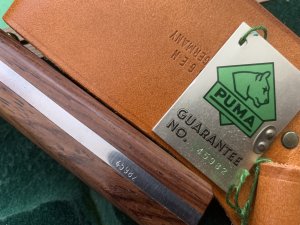 Puma Knife: 1989 Puma Big Big Bowie knife with Wooden Handle in original Wooden Box #45982