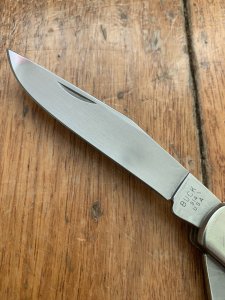 Buck Knife: 1994 Buck 314 Large Trapper 2-Blade Pocket Knife