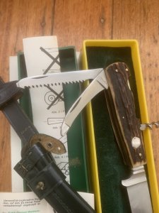 Puma Knife: Puma 1990 Waidmesser GameKeeper Knife with Stag Handle & Green & Yellow Box #24091