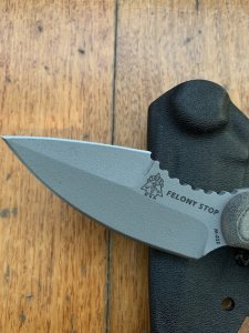 TOPS USA FELONY STOP M-025 KNIFE with Black Tactical Kydex Knife Sheath