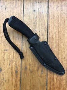 Kizlyar Knife: Kizlyar PIRANHA Hunting Knife with Black Leather Sheath