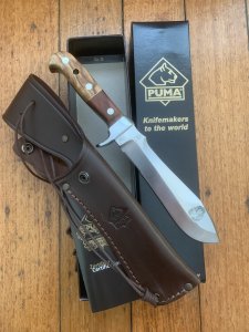 Puma Knife: Puma German Special Edition 'LION' Model White Hunter with Plum/Olive Handle #111