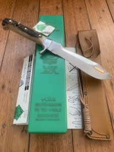 Puma Knife: Puma Original 1987 White Hunter 116375 in original box & warranty