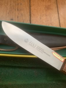 Puma Knife: Puma 1987 FAHRTENMESSER Jacaranda Wood in Original Sheath and Plastic Box with Tag
