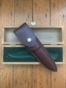 Puma Knife: Puma Original 1979 4 Star Fixed Blade Knife with Black Ebony Layered Handle in Original Wooden Box #13971