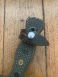 Puma Knife: Puma Original 1983 6379 Bundeswehr Military (Civilian) Knife in original metal sheath