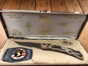 Buck Knife: BUCKLITE 426X USA Operation Desert Storm 101st Airborne Commemorative in Display Box