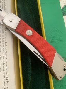 Puma Knife: Puma Rare 1981 model 230868 Angler Knife with original box and warranty #26182