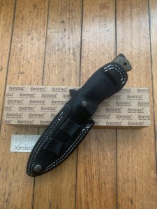 LionSTEEL Italy. Model T5B CVG Green Canvas Micarta Handle with Leather Sheath