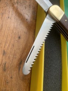 Puma Rare Model 971 Game Warden 1976 Saw and Blade Folding Knife with original box & Paperwork #97674
