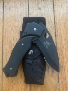KNIGHT'S ARMAMENT SK-02 Large Black Part Serrated Folding Knife with Black Pouch