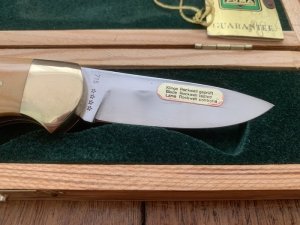 Puma Knife: Puma Original Puma 715 4 Star Dog & Duck Scene Folding Lock Blade Knife with Presentation Box