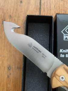 Puma Knife: Puma IP Pathfinder with gut hook, Olive Wood Handle