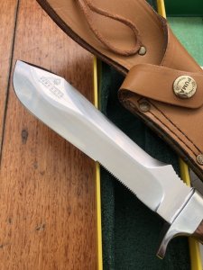 Puma Knife: Puma Rare 1989 Auto White Hunter Knife with sheath and original correct Plastic Box