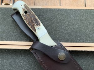 Puma Knife: Puma Rare 2006 SPECIAL EDITION White Hunter Model 50 with Stag Handle 116075 in Original Wooden Box