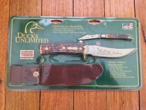 Schrade Knife: USA-made Schrade Ducks Unlimited collectable 2 knife set