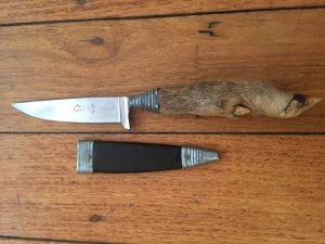 Puma Knife: Puma Handmade Vintage Jagdnicker Knife with Roe Deer Foot Handle
