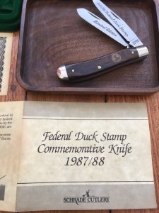 Schrade Ducks Unlimited USA-Made Federal Duck Stamp 1987/88 knife in Wooden Gift Box