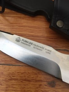 Puma Knife: Puma 2+2 Niederwild Fixed Blade knife with Micarta wood Handle