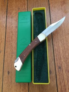 Puma Rare model 970 PLANTER 1970 Folding Lock Knife in box Serial Number 33073
