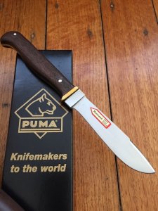 Puma Knife: Puma Hunters Pal with Eiche (Oak) Hardwood Handle