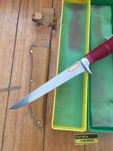 Puma Knife: Puma Original Mariner Model 17 6362 in Original Sheath and Box