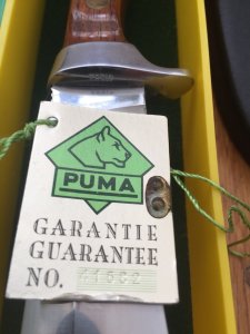 Puma Knife: Puma Rare 1985 Auto White Hunter Knife with 2 sheathes and original Plastic Box