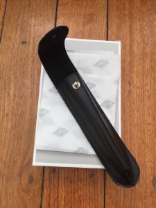 Puma Knife: Puma Original Black Leather Cut Throat Razor Case