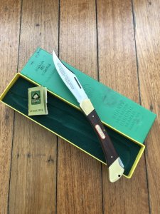 Puma Knife: Puma 1974 Trail Boss/Emperor 975 Folding Knife with Jacaranda Handle Original Box and matching Warranty