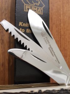 Puma Knife: Puma Jagdtaschenmesser 4 Hunting Pocket Knife with Stag Antler Handle