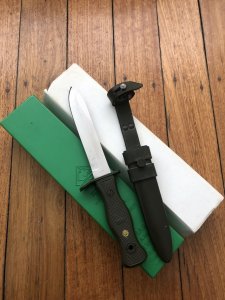 Puma Knife: Puma Original 6379 Bundeswehr Military (Civilian) Knife in original metal sheath & Box