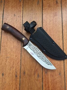Kizlyar Knife: Kizlyar Mirror Finish Patterned Blade with Caucasian Walnut Handle