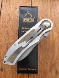 Puma Knife: Puma 2005 Naris Brushed Aluminium Tactical Folding Lock Knife